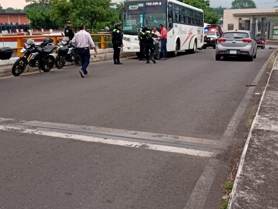 Asaltan autobús de la línea Plateados en Fortín; lo seguían desde Córdoba