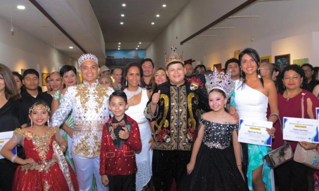 Exposición del Carnaval de Veracruz el World Trade Center