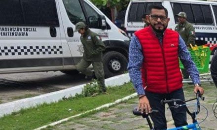 EJ3CUTAN A TIR0S A DIRECTOR DEL RECLUSORIO DE TUXPAN