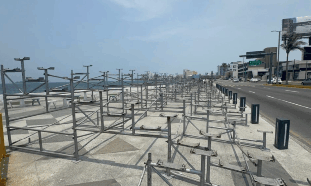 📰 Ya se instalaron más del 95 % de las gradas para el Carnaval en Veracruz