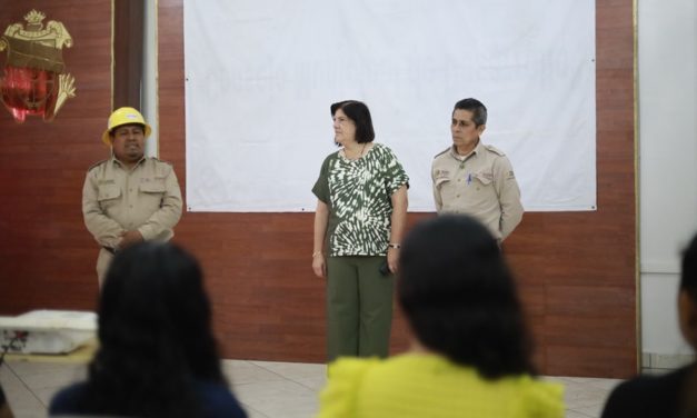 IMPARTE EL GOBIERNO MUNICIPAL DE SAN ANDRES TUXTLA PLÁTICAS INFORMATIVAS SOBRE EL MAL DE CHAGAS
