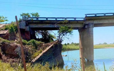 🟥 Amagan con bloqueo en la carretera Santiago Tuxtla-Isla; exigen verdadera rehabilitación