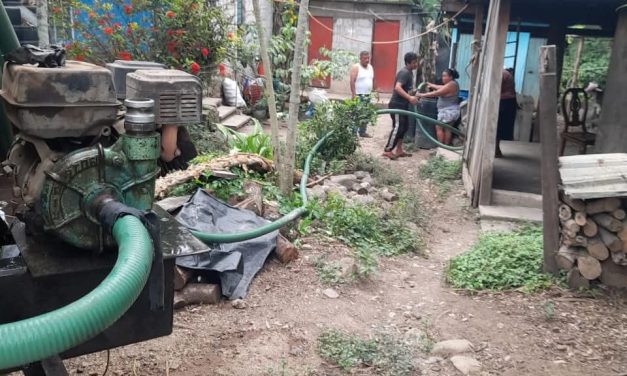 Falla en acueducto deja a más de 10 mil personas sin agua en Amatlán de los Reyes