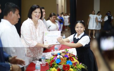 𝗔𝗹𝗰𝗮𝗹𝗱𝗲𝘀𝗮 𝗱𝗲 𝗦𝗮𝗻 𝗔𝗻𝗱𝗿é𝘀 𝗧𝘂𝘅𝘁𝗹𝗮, 𝗳𝗲𝗹𝗶𝗰𝗶𝘁𝗮 𝗮 𝗲𝗴𝗿𝗲𝘀𝗮𝗱𝗼𝘀 𝗱𝗲 𝗹𝗮 𝗴𝗲𝗻𝗲𝗿𝗮𝗰𝗶ó𝗻 𝟮𝟬𝟭𝟵-𝟮𝟬𝟮𝟱 𝗱𝗲 𝗹𝗮 𝗽𝗿𝗶𝗺𝗮𝗿𝗶𝗮 𝗝𝗼𝘀𝗲𝗳𝗮 𝗢𝗿𝘁𝗶𝘇 𝗱𝗲 𝗗𝗼𝗺í𝗻𝗴𝘂𝗲𝘇.