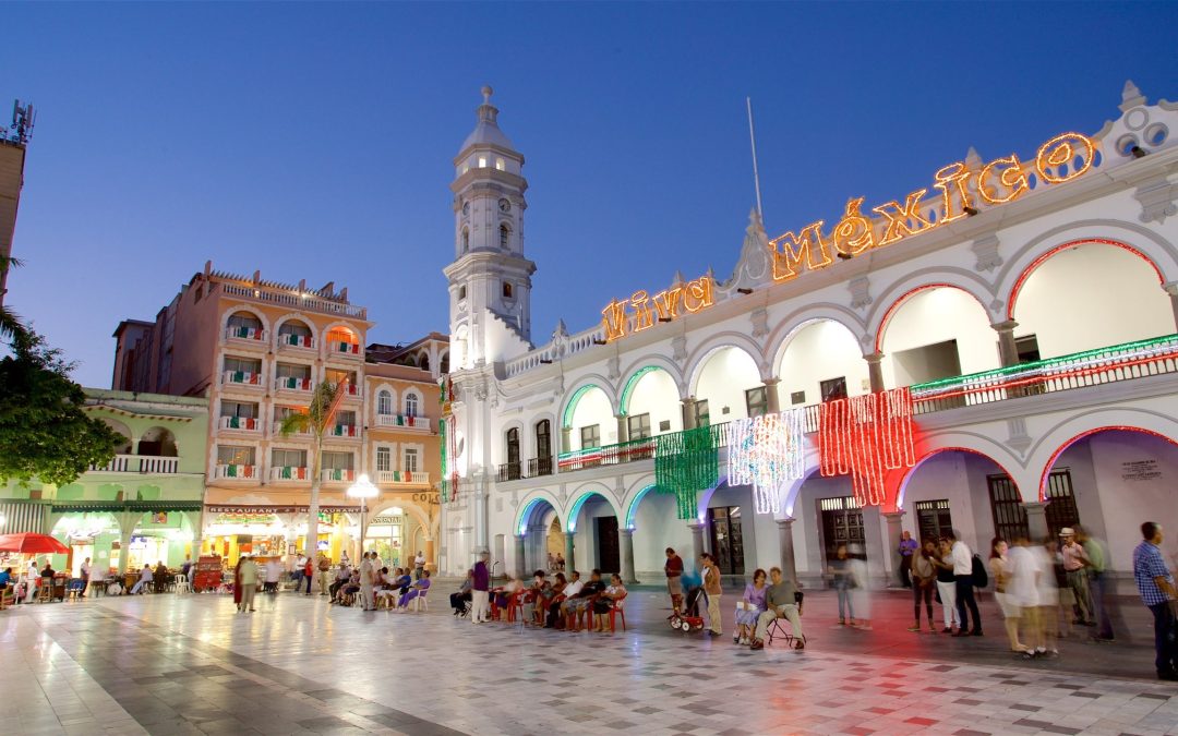 Reportan fuga de agua en Veracruz