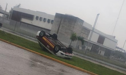 VUELCA TAXI EN FIDEL VELASQUEZ