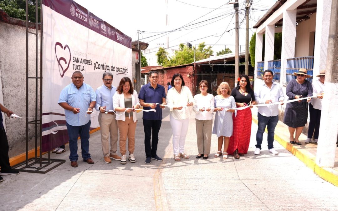 𝗜𝗻𝗮𝘂𝗴𝘂𝗿𝗮 𝗮𝗹𝗰𝗮𝗹𝗱𝗲𝘀𝗮 𝗱𝗲 𝗦𝗮𝗻 𝗔𝗻𝗱𝗿é𝘀 𝗧𝘂𝘅𝘁𝗹𝗮, 𝗽𝗮𝘃𝗶𝗺𝗲𝗻𝘁𝗮𝗰𝗶ó𝗻 𝗱𝗲 𝗰𝗶𝗿𝗰𝘂𝗶𝘁𝗼 𝘃𝗶𝗮𝗹 𝗲𝗻 𝗰𝗮𝗹𝗹𝗲 𝗚𝗮𝗹𝗲𝗮𝗻𝗮.