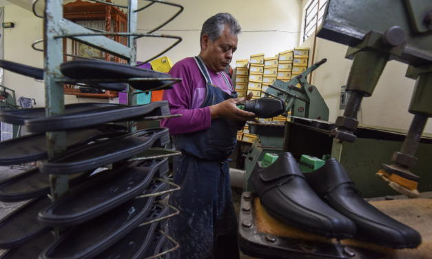 Los zapateros mexicanos reciben el salvavidas oficial ante la amenaza de las importaciones