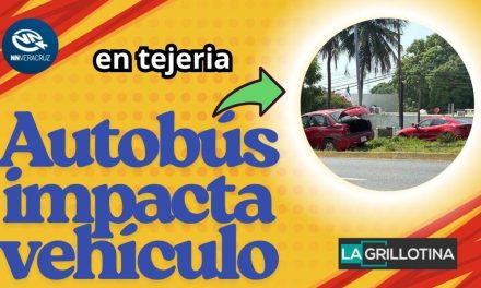 🚌AUTOBUS DE PASAJEROS IMPACTA AUTOMOVIL EN TEJERIA