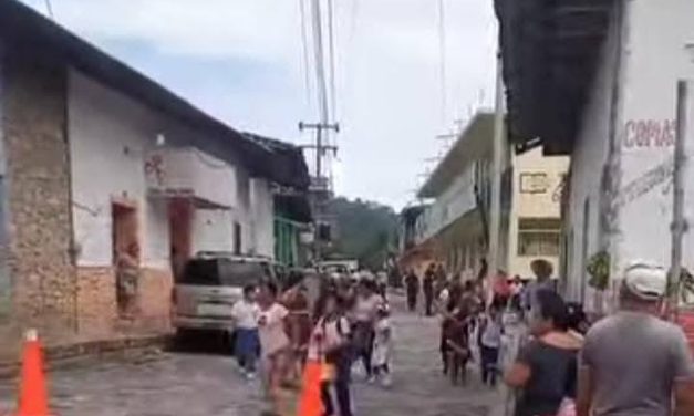 DRONES CON EXPLOSIVOS ATACAN LA CASA DEL CANDIDATO ELECTO LAURO BECERRA DEL MUNICIPIO DE COXQUIHUI