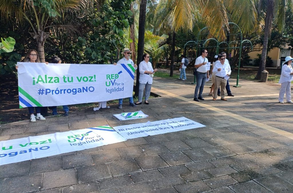 Crece rechazo a la pr贸rroga del rector de la UV; acusan ilegalidad y represi贸n en campus Mocambo