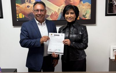 ELIZABETH MORALES PONE LOS TESTAMENTOS A 200 PESOS