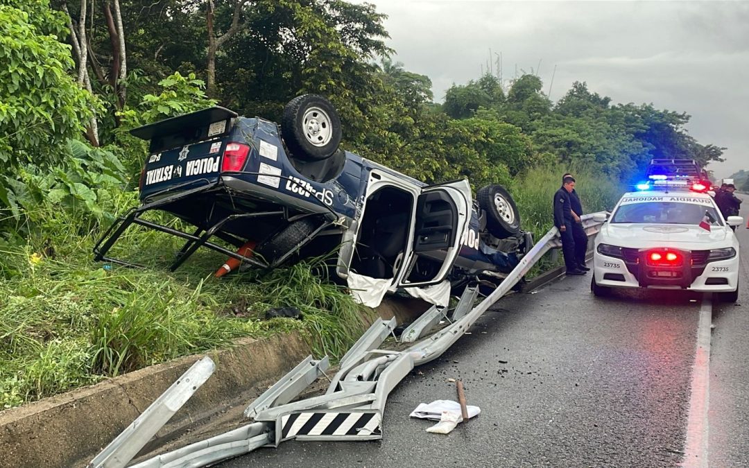 VUELCA PATRULLA DE SSP VERACRUZ EN LAS CHOAPAS