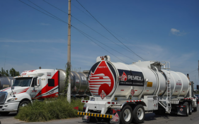 México desembolsará 13 800 millones de dólares para aliviar la deuda de Pemex