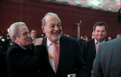 Carlos Slim busca más ‘oro negro’: el magnate firma contrato con Pemex por 1,991 millones de dólares