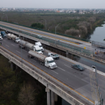 “Por mar y tierra”: 21 aduanas en 13 estados bajo sospecha de contrabando de combustible