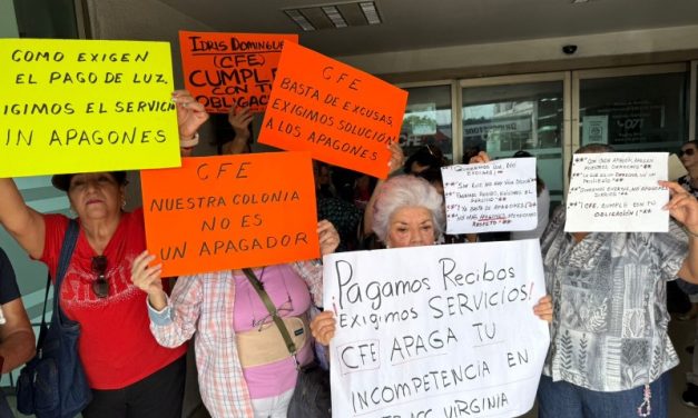 Apagones afectan a colonias de Veracruz; vecinos protestan contra la CFE