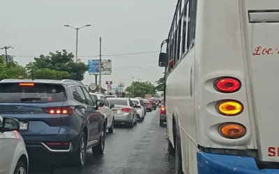 Caos vial en pleno regreso a clases en Veracruz: un lunes complicado para calles y escuelas