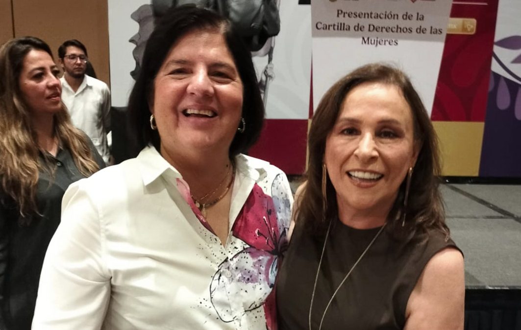 Alcaldesa sanandrescana asiste a presentación de la Cartilla de Derechos de las Mujeres en Boca del Río