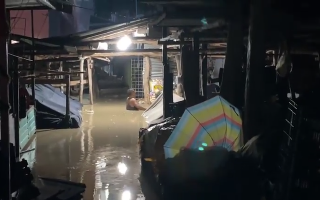 COMERCIANTES DE TANTOYUCA SUFREN GRAVES DAÑOS POR INUNDACIONES