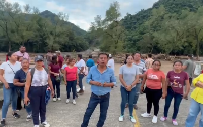 MAESTROS PIDEN AYUDA QUEDARON VARADOS (VIDEO)