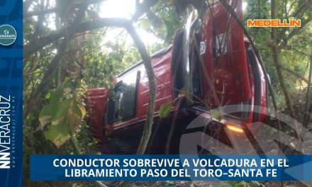 CONDUCTOR COBREVIVE A VOLCADURA EN EL LIBRAMIENTO PASO EL TORO – SANTA FE