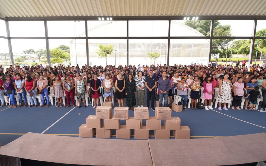 Realiza DIF Municipal de San Andrés Tuxtla, entrega del programa “Mil días de vida” 2025.