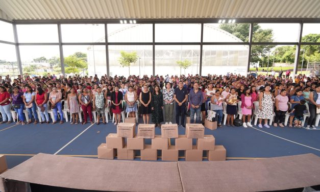Realiza DIF Municipal de San Andrés Tuxtla, entrega del programa “Mil días de vida” 2025.