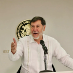 Fernández Noroña suma un nuevo enredo tras pedir licencia para visitar Palestina