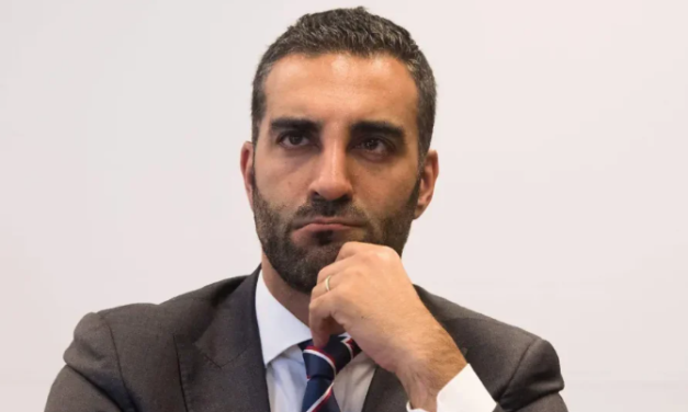 “No fui detenido en Portugal: estoy en Washington”, reitera Simón Levy