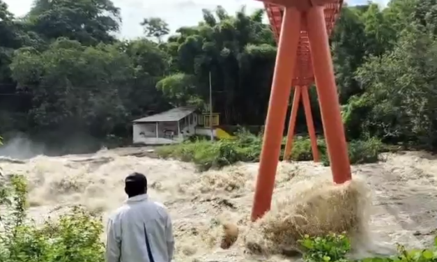 INCREMENTÓ SU CAUDAL EL RÍO BLANCO
