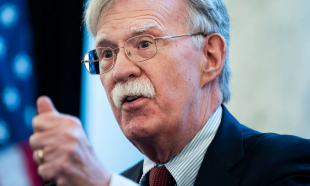 John Bolton, exasesor de Trump, se declara inocente de 18 cargos por manejo indebido de información clasificada