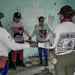 La desesperanza de buscar desaparecidos en México también alcanza a las familias de los policías