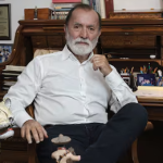 Epigmenio Ibarra: “En Morena, quien se quiebre, se va”