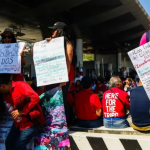 CNTE BLOQUEA LA CASETA DE TLAPAN Y PROVOCA CAOS VIAL