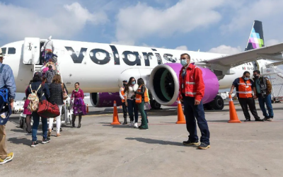 Los pilotos mexicanos protestan contra Volaris por la contratación de aviadores extranjeros