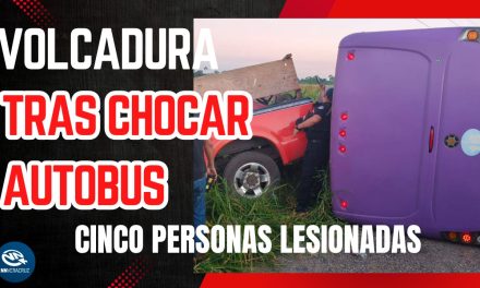 𝗧𝗥𝗔𝗦 𝗖𝗛𝗢𝗖𝗔𝗥 𝗔𝗨𝗧𝗢𝗕𝗨𝗦 𝗩𝗨𝗘𝗟𝗖𝗔 𝗗𝗘𝗝𝗔𝗡𝗗𝗢 𝟱 𝗣𝗘𝗥𝗦𝗢𝗡𝗔𝗦 𝗟𝗘𝗦𝗜𝗢𝗡𝗔𝗗𝗔𝗦 𝗘𝗡 𝗟𝗔 𝗖𝗔𝗥𝗥𝗘𝗧𝗘𝗥𝗔 𝗖𝗢𝗔𝗧𝗭𝗔𝗖𝗢𝗔𝗟𝗖𝗢𝗦-𝗠𝗜𝗡𝗔𝗧𝗜𝗧𝗟𝗔𝗡