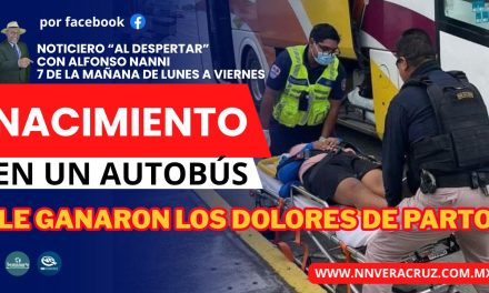 👶JOVEN DA A LUZ AL INTERIOR DE AU EN MEDELLIN DE BRAVO