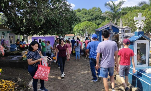 CONCLUYE OPERATIVO POR FIELES DIFUNTOS EN SAN ANDRES TUXTLA