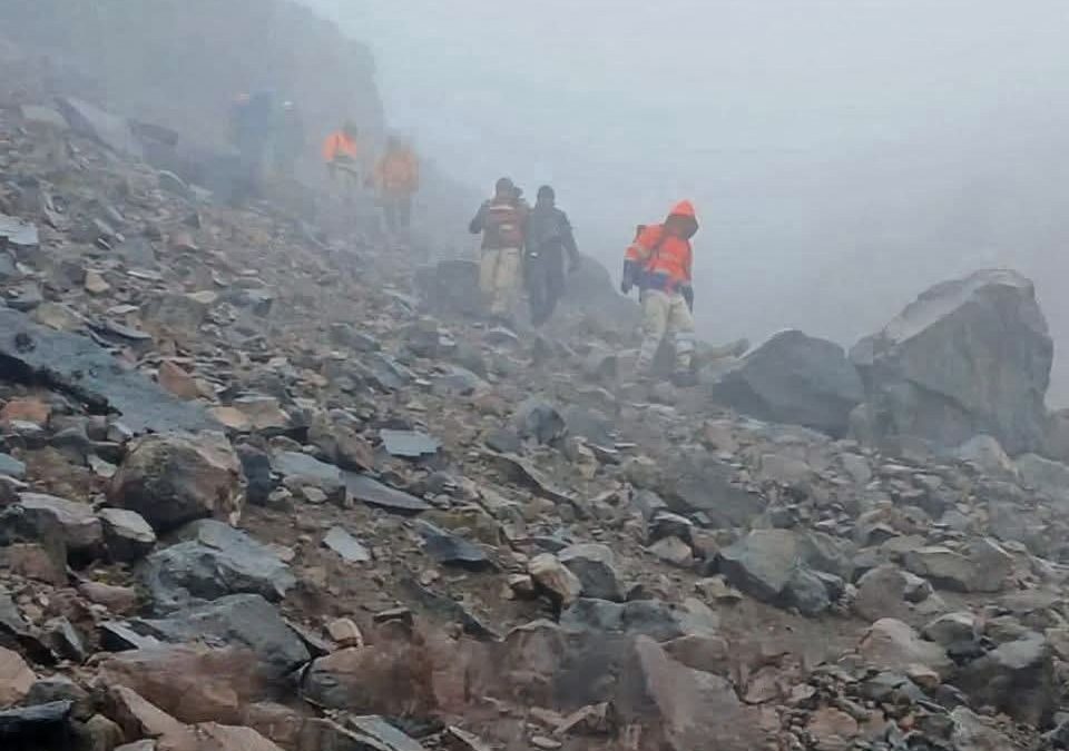RESCATADOS ALPINISTAS PERDIDOS EN EL PICO DE ORIZABA