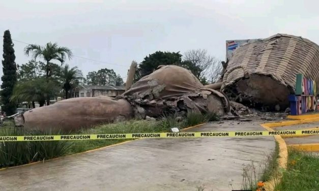 COLAPSA MONUMENTO EMBLEMÁTICO EN #ÁLAMO