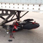 Motociclista resulta lesionado tras accidente con tráiler en el bulevar Córdoba–Peñuela