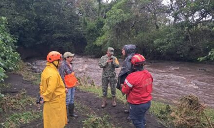 SE DESBORDA EL RIO «LA PALMA» EN CATEMACO