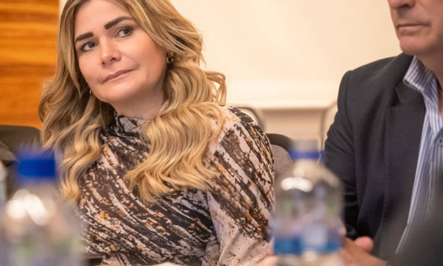 Alcaldesa Maryjose Gamboa expone ante CAB rezago de más de 3 mil quejas ciudadanas sin atender