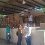 Envian utiles escolares y mochilas