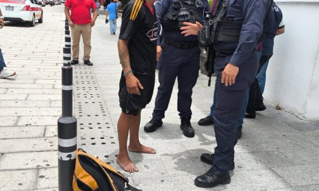 EBRIO SUJETO CAUSA ESCÁNDALO EN LA CATEDRAL DE VERACRUZ