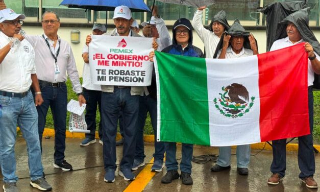 JUBILADOS DE PEMEX Y CENACE EXIGEN PAGO DE RETROACTIVOS Y DEROGACIÓN DEL ARTICULO 127