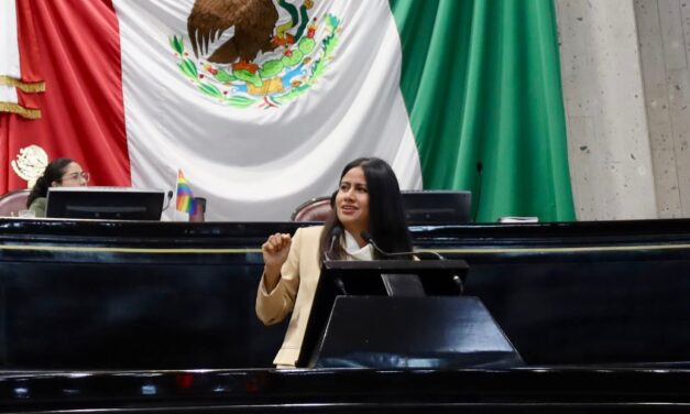INDIRA ROSALES EXPONE A SECRETARIO DE FINANZAS, NO HA PAGADO DEUDA BURSÁTIL DE VERACRUZ