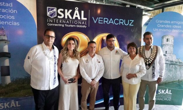 FORTALECE ROSA MARIA VINCULACIÓN CON EMPRESARIOS Y PROFESIONALES DEL TURISMO
