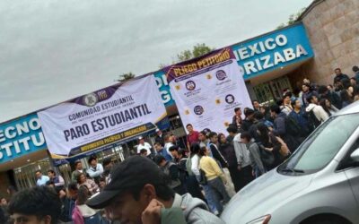 ALUMNOS TOMAN EL TECNOLOGICO DE ORIZABA